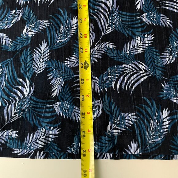 Van Heusen Men’s Air Short Sleeve Button Down Shirt – Blue Leaf Print – Size XL - Picture 13 of 15